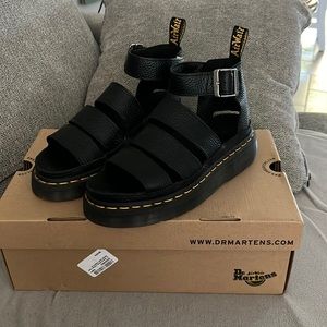 Brand new platform dr martens